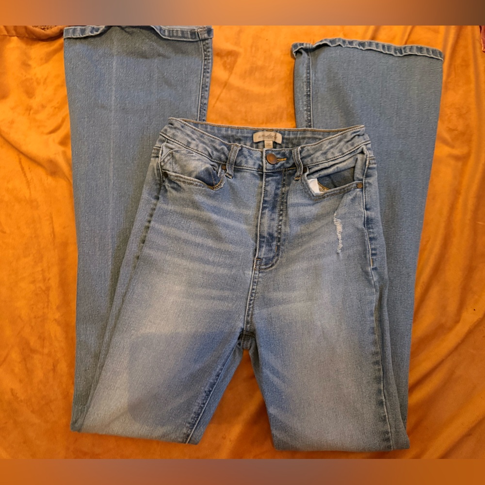 Wrangler Men's Straight Jeans in Faded Blue